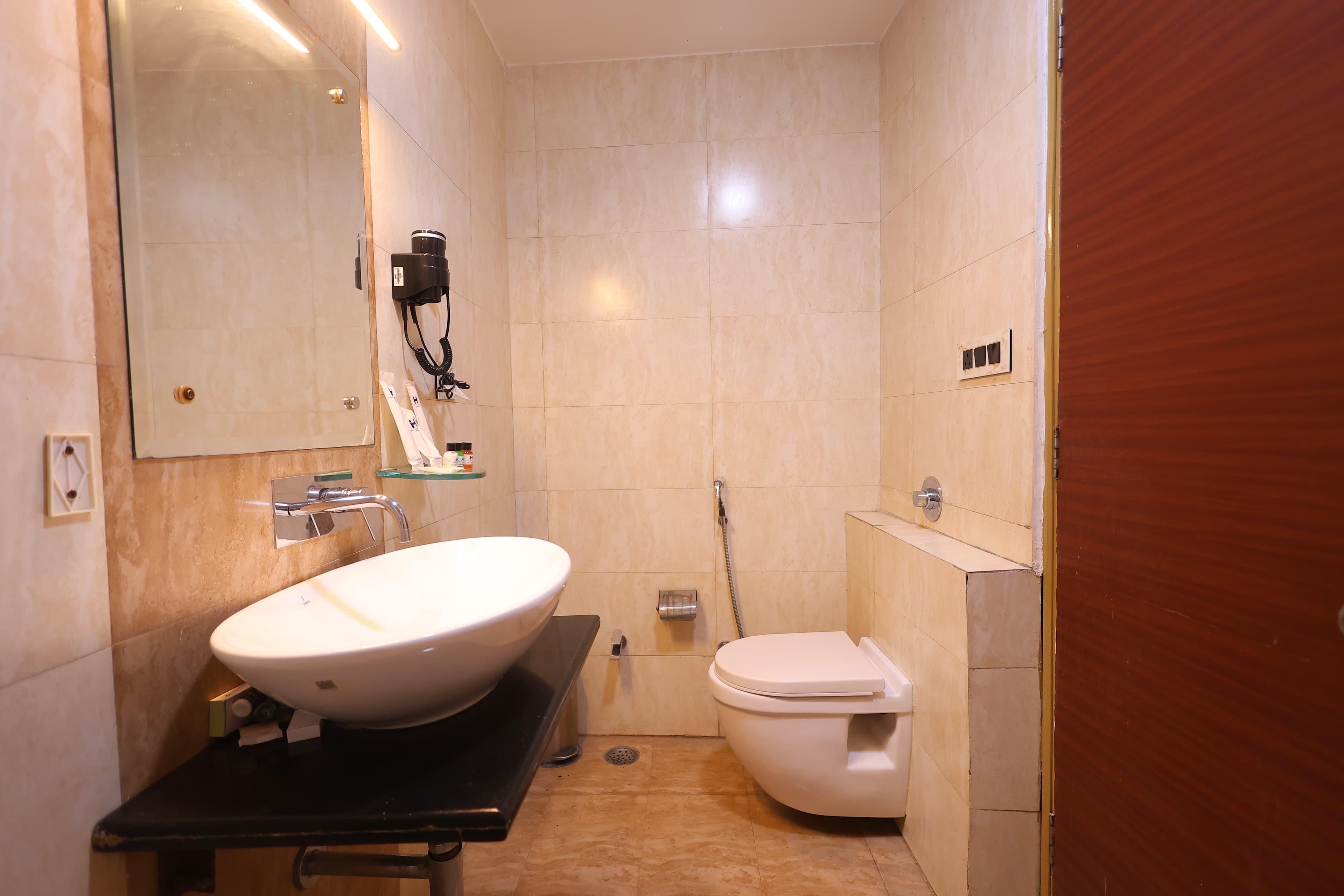 Executive Room 4