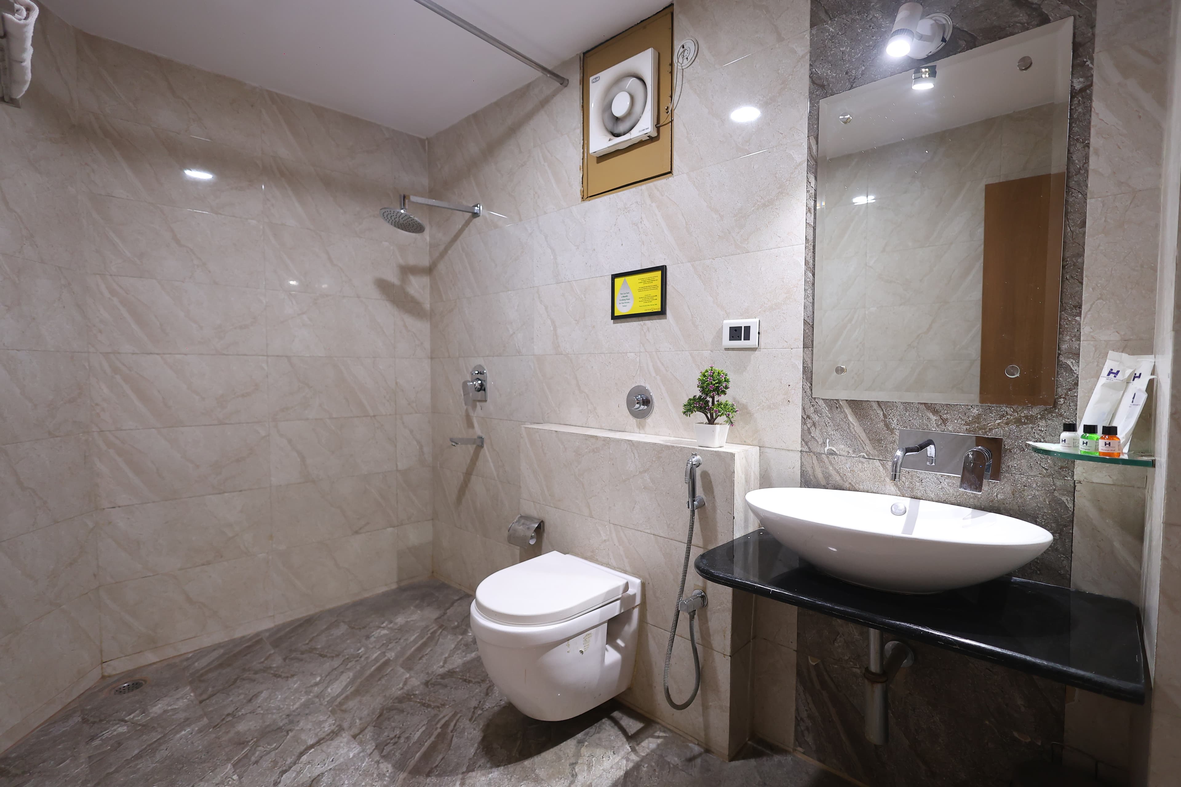 Hotel Gallery 57