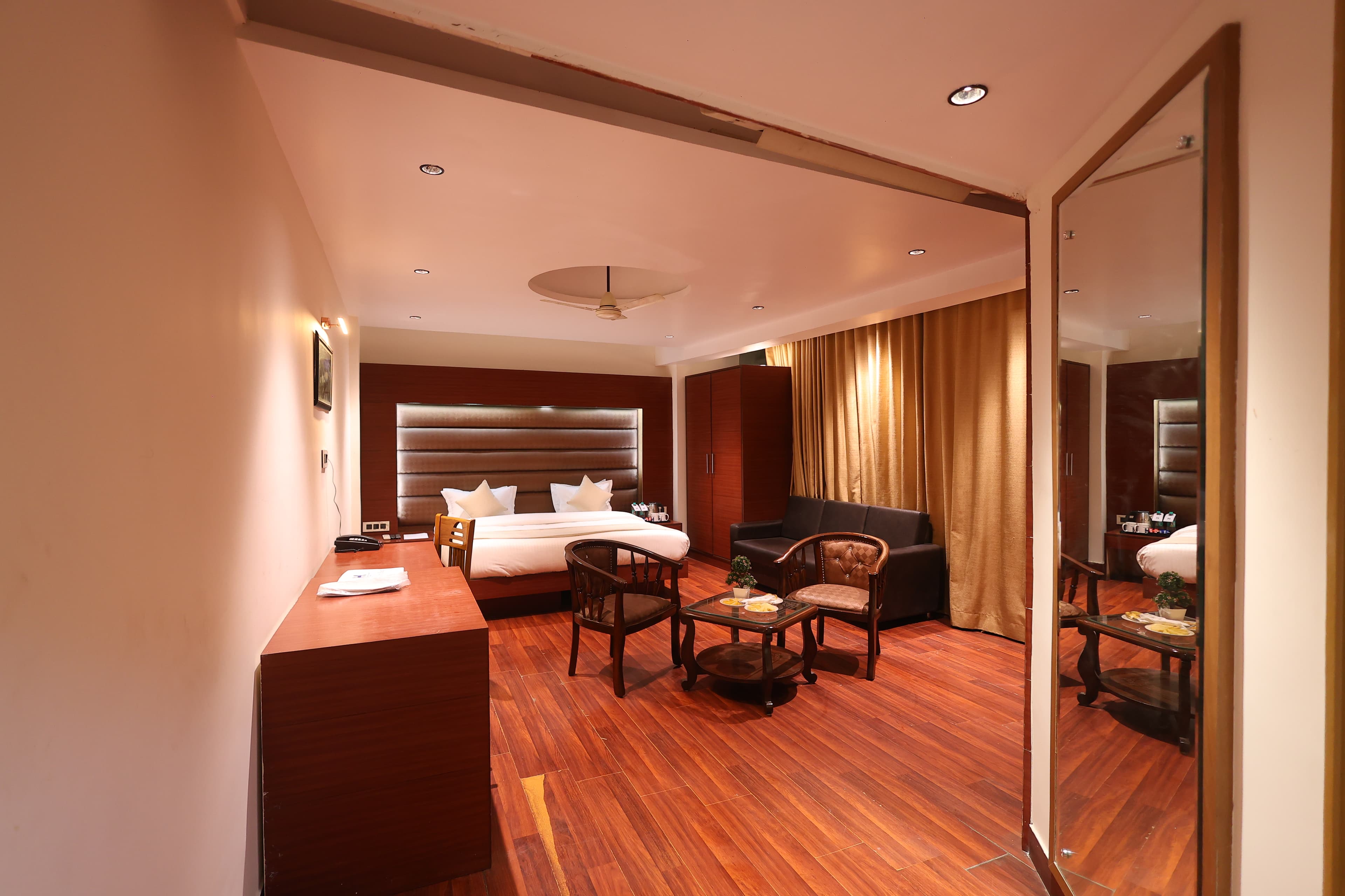 Hotel Gallery 65