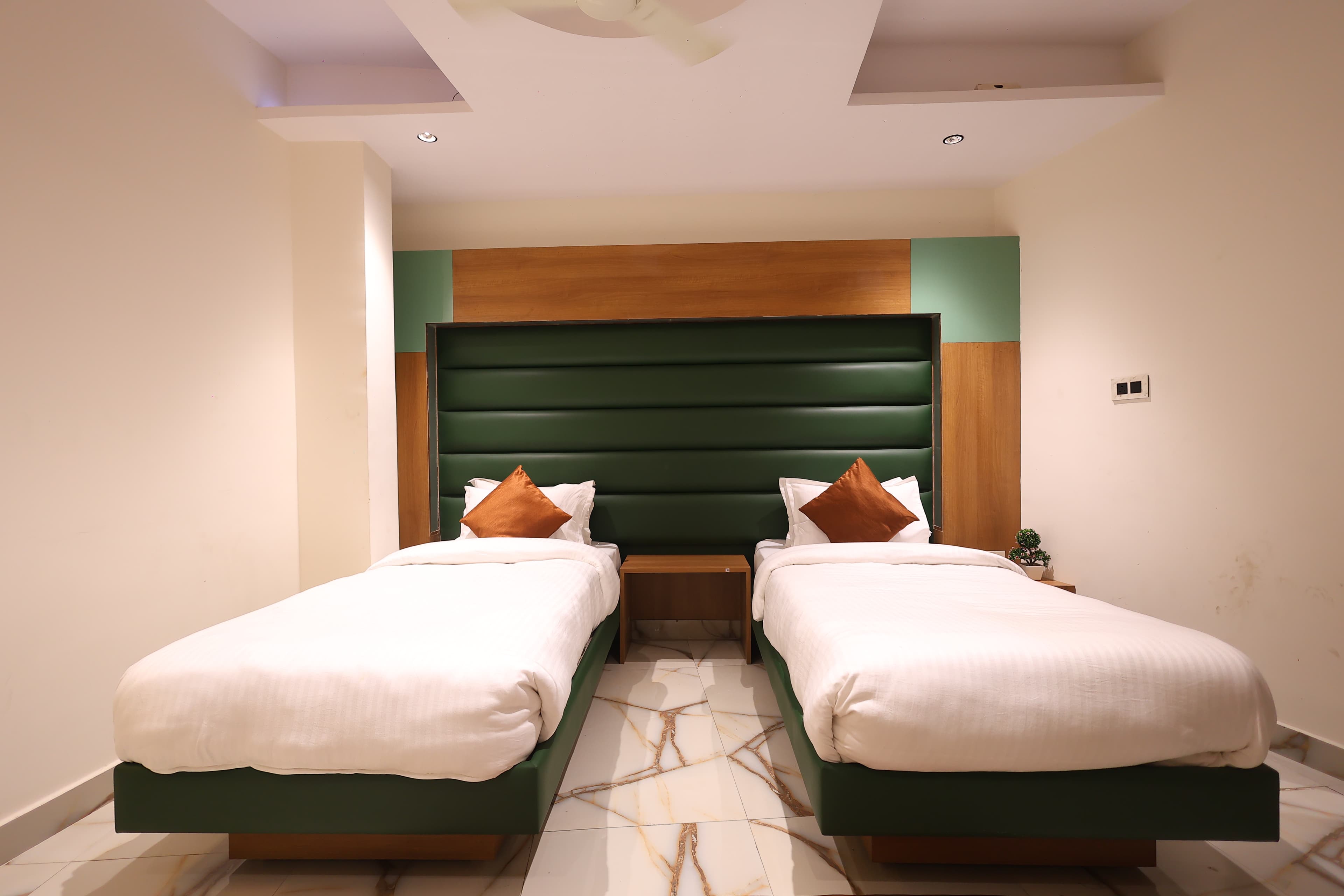 Hotel Gallery 76