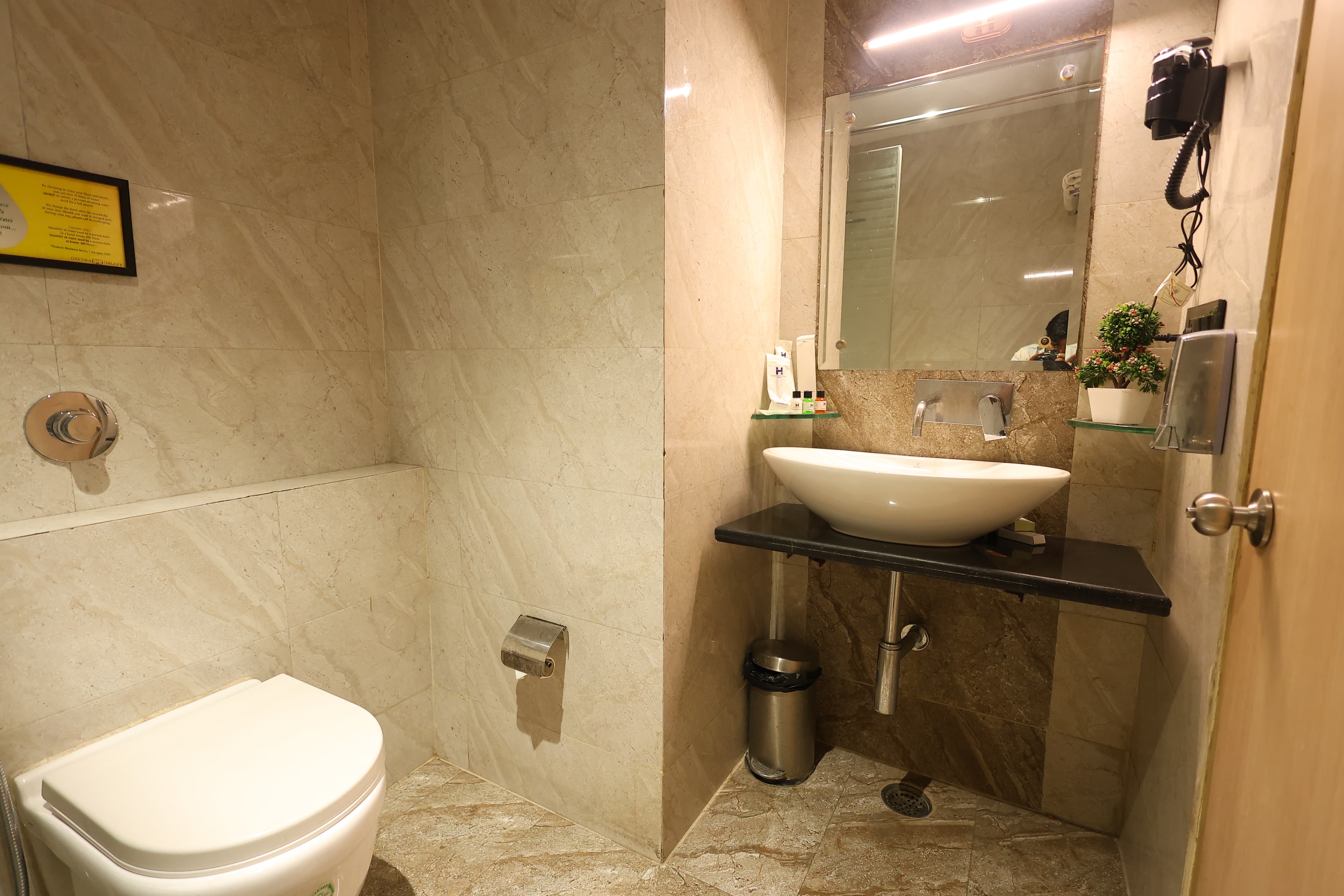 Hotel Gallery 132