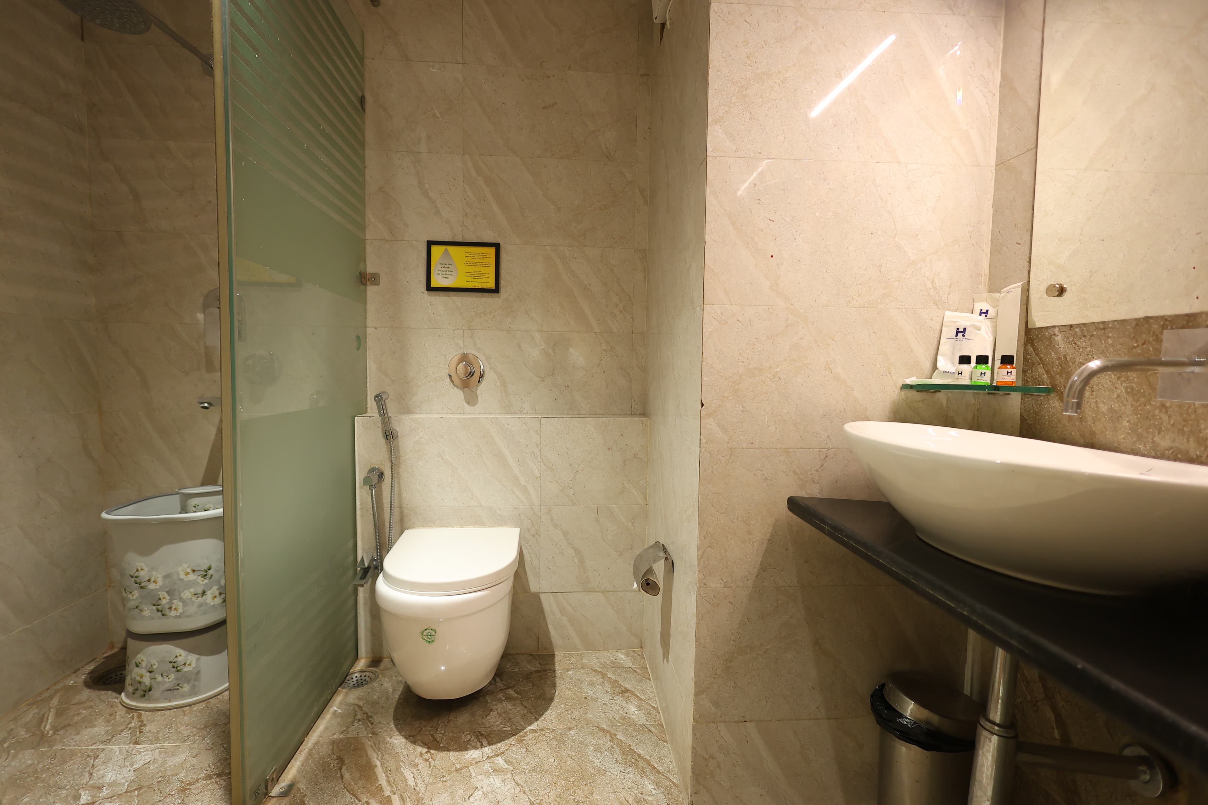 Hotel Gallery 135